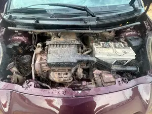 Toyota Vitz 1.3 AWD 3dr 2010 Burgundy