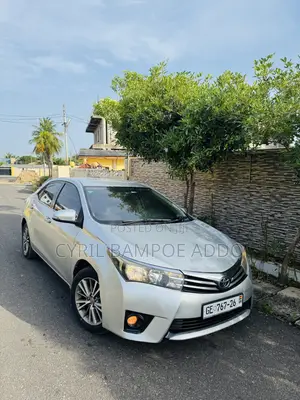 Toyota Corolla Altis 2016 Silver