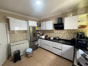 3bdrm House in Kwabenya Acp for sale