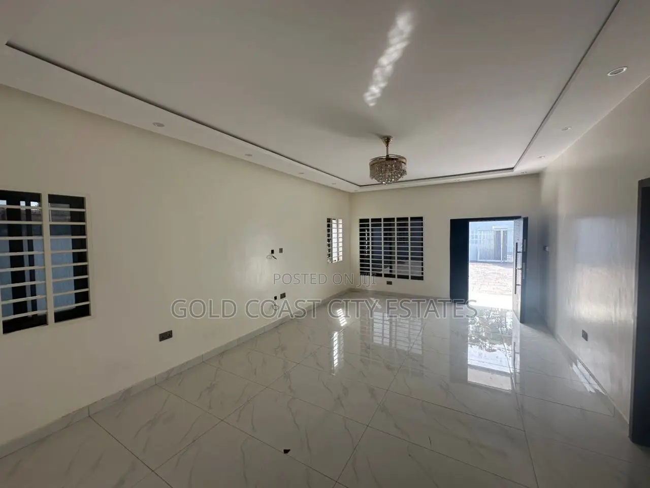 3bdrm House in Achimota for sale