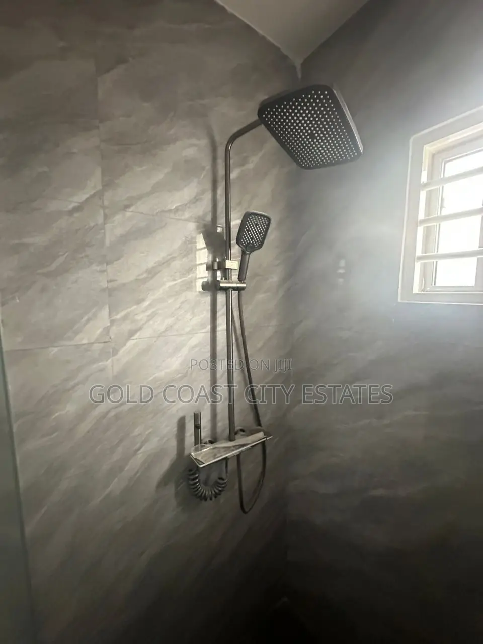 3bdrm House in Achimota for sale