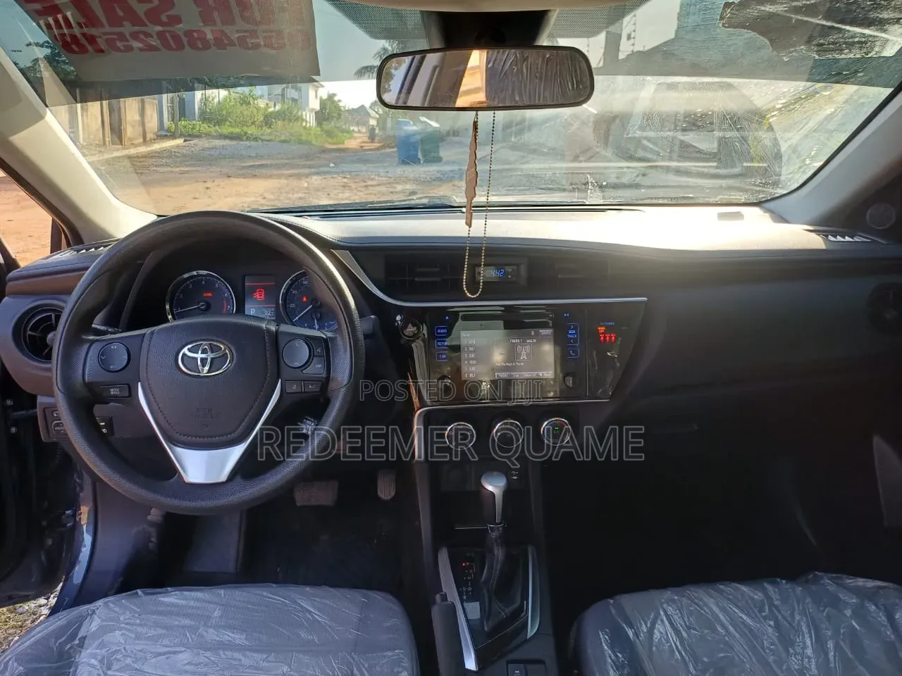 Toyota Corolla LE (1.8L 4cyl 2A) 2019 Gray