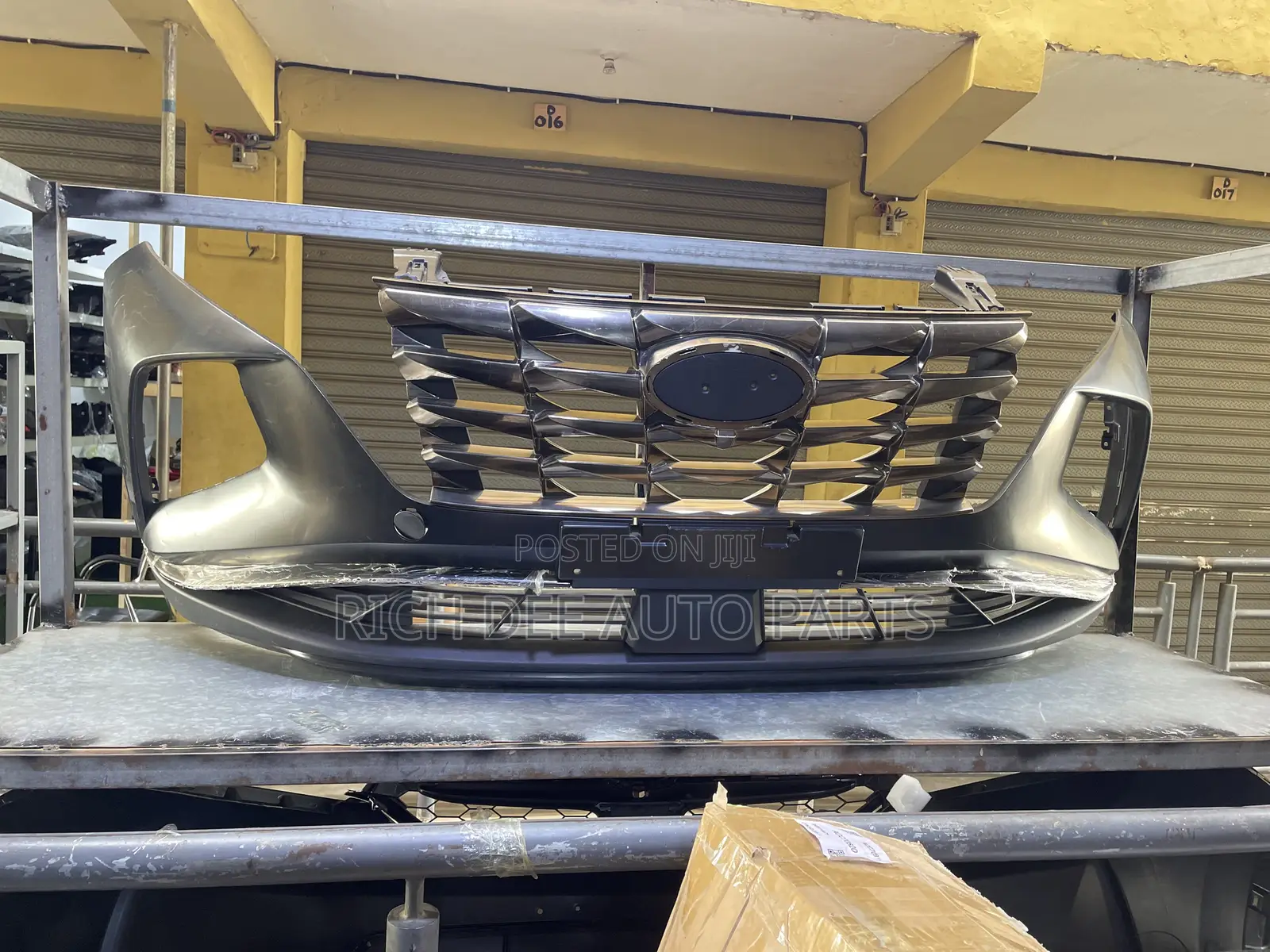 Hyundai Tucson 22 Front Bumper Complete 2022, 2023, 2024 Brand New