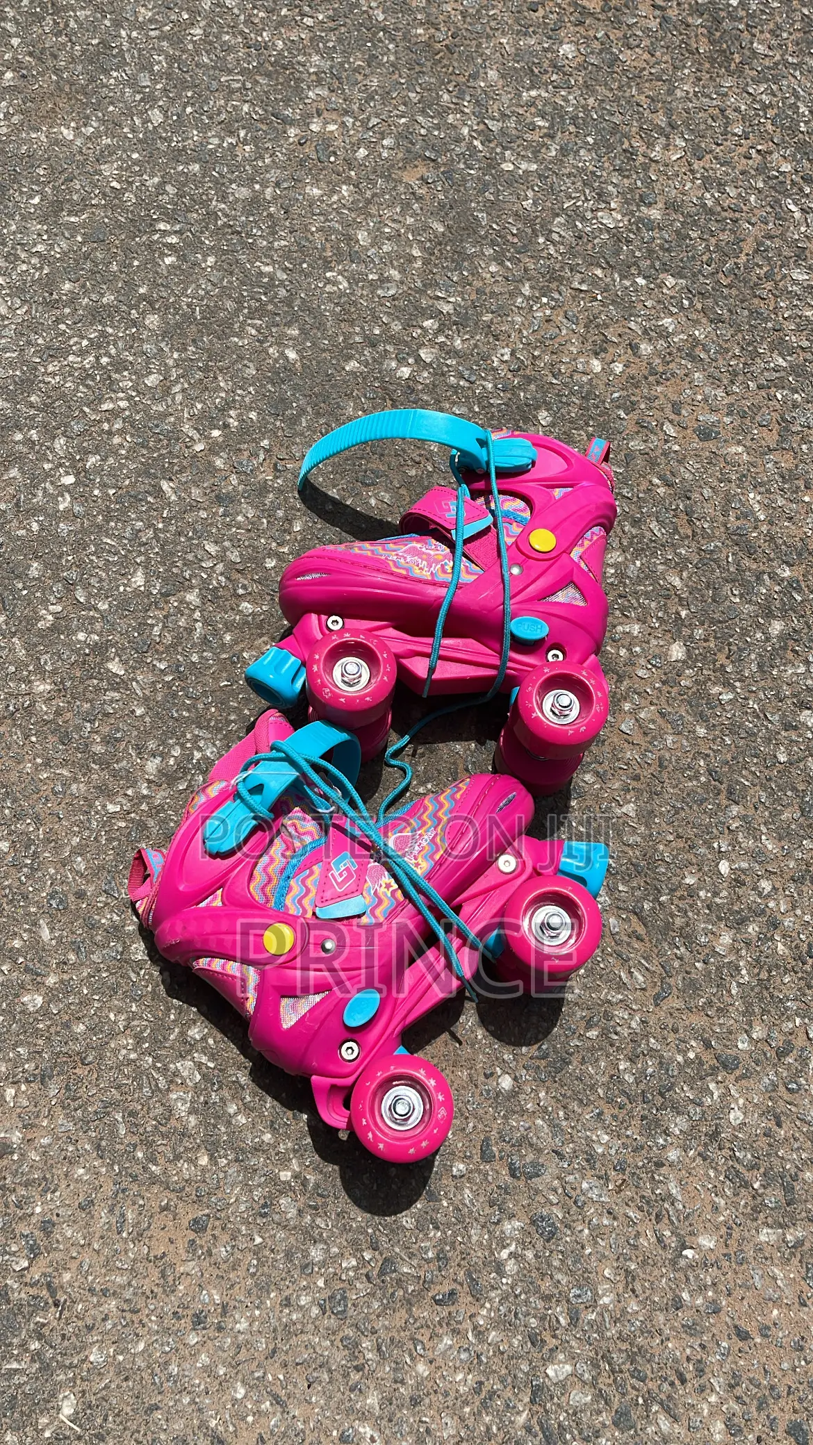 Original Skating Shoes Available at Cool Price