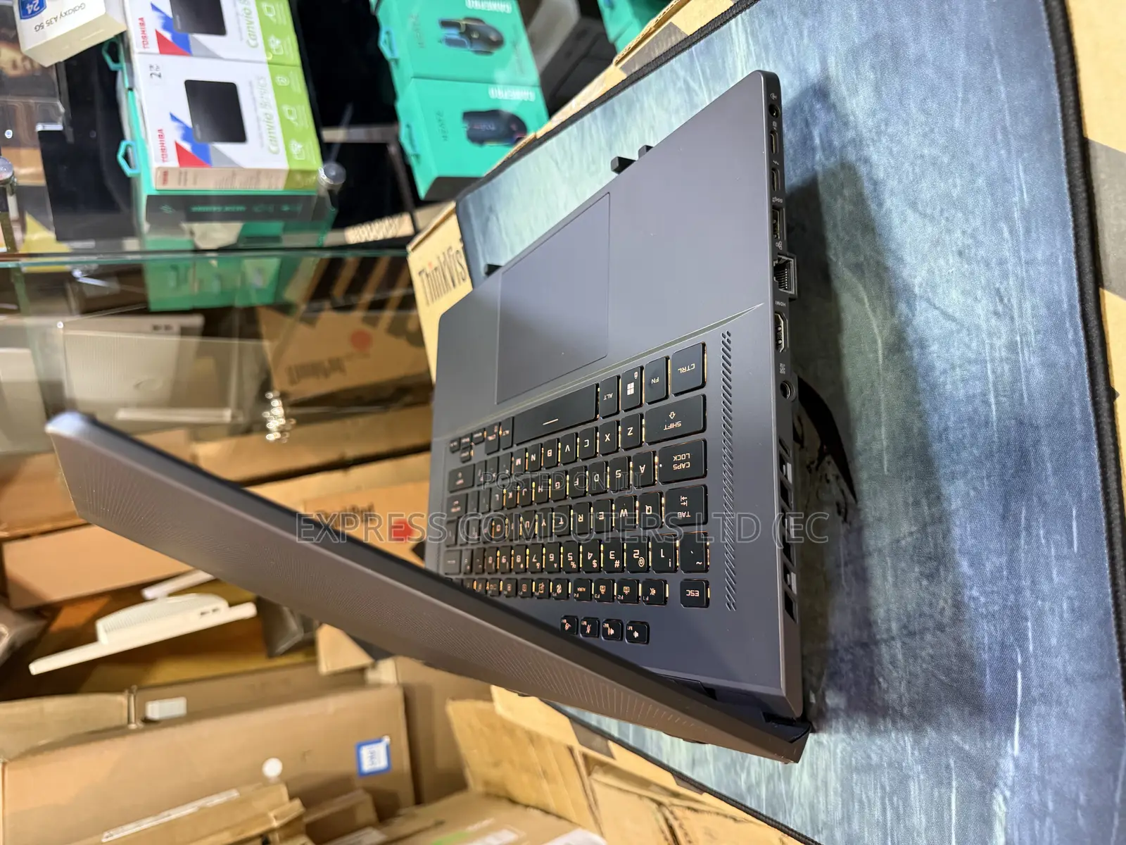 Laptop Asus ROG Zephyrus G16 32GB Intel Core i7 SSD 1T