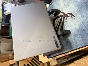 Laptop Asus ROG Zephyrus G16 32GB Intel Core i7 SSD 1T