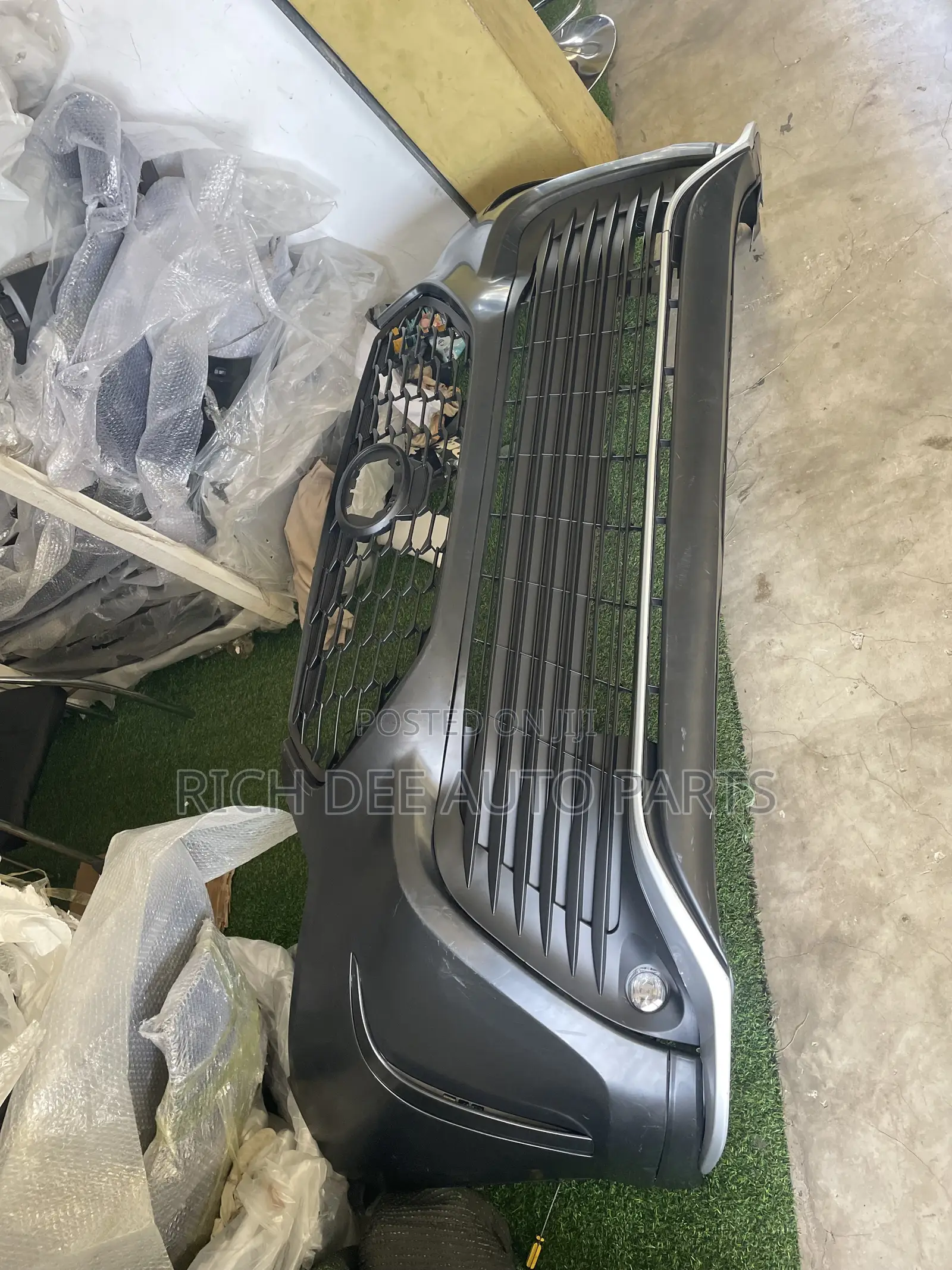 Toyota Highlander 21 Front Bumper Complete 2020, 2021, 2022, 2023