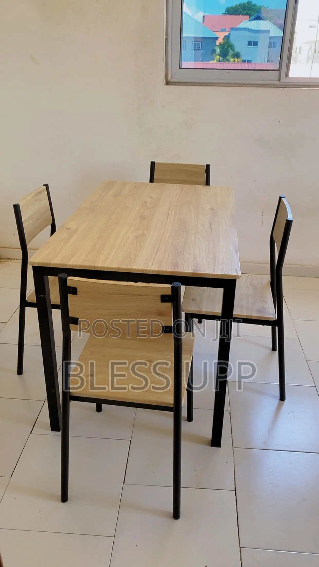 Quality Dining Set
