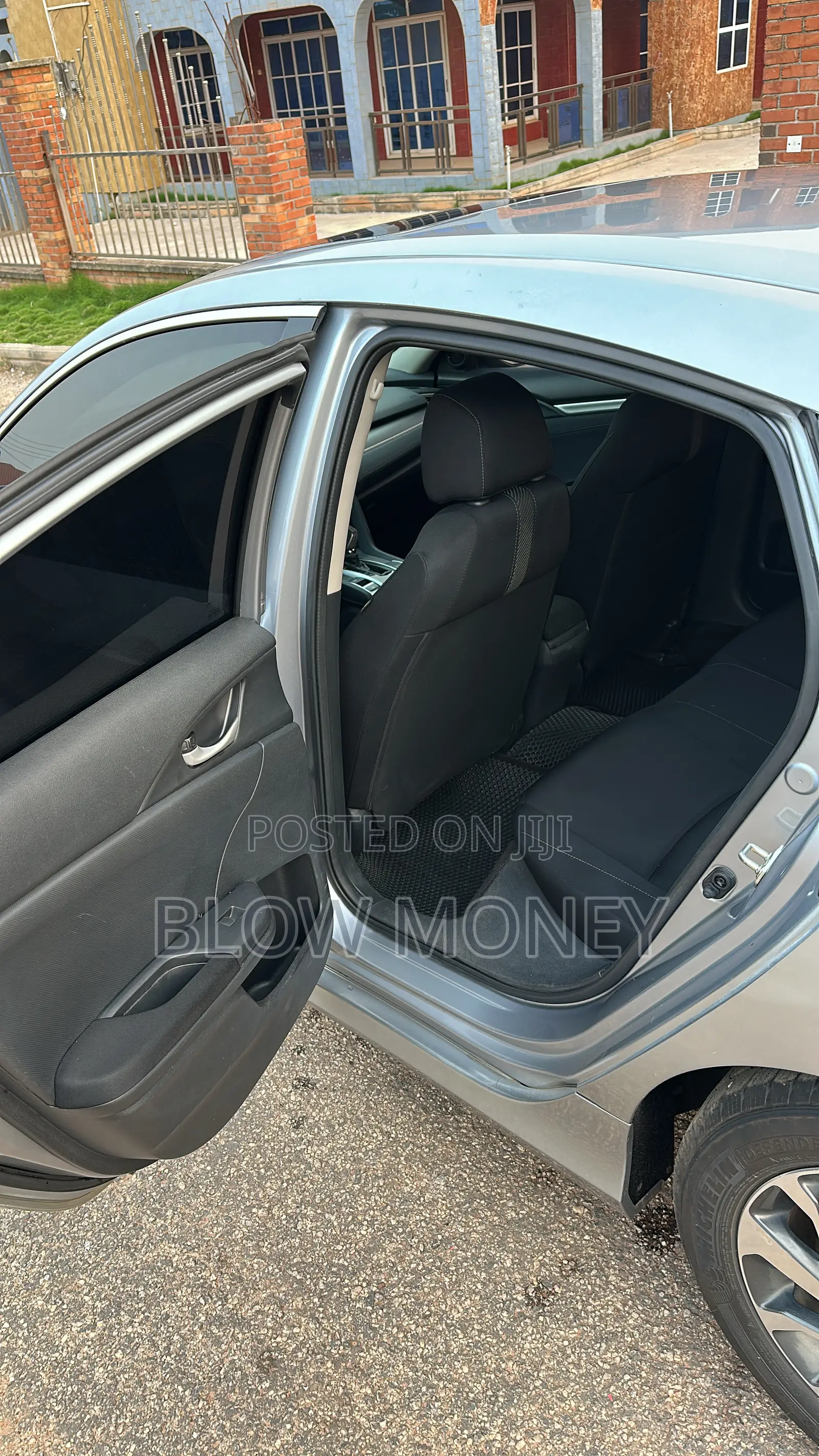 Honda Civic EX 4dr Sedan (2.0L 4cyl) 2017 Silver