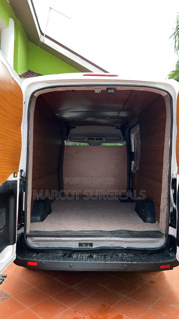 Ford Transit 2016 White