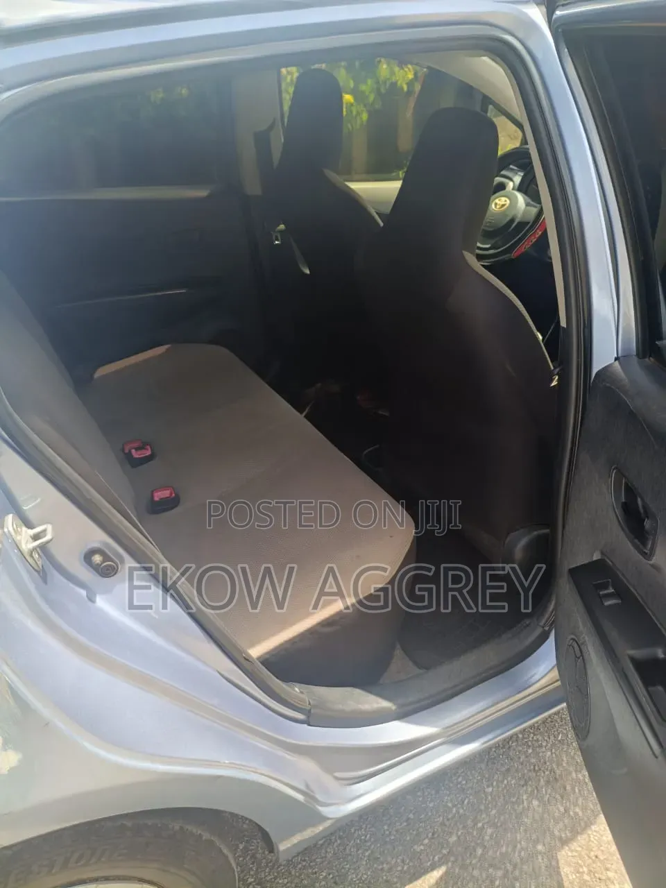 Toyota Vitz 2012 Blue