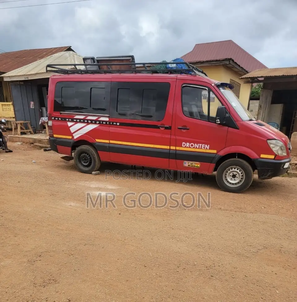 Mercedes-Benz Sprinter 2005 Yellow
