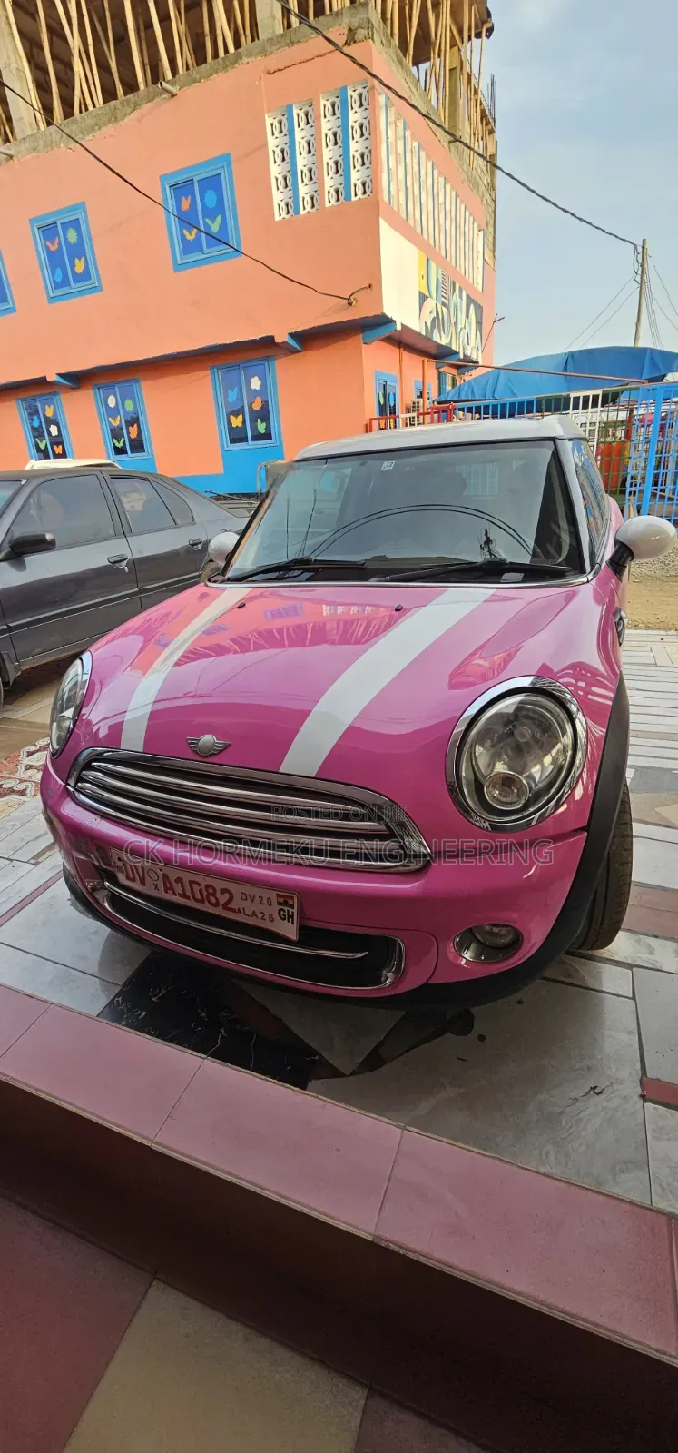 Mini Cooper 2012 Pink