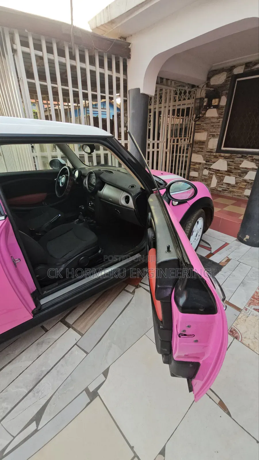 Mini Cooper 2012 Pink