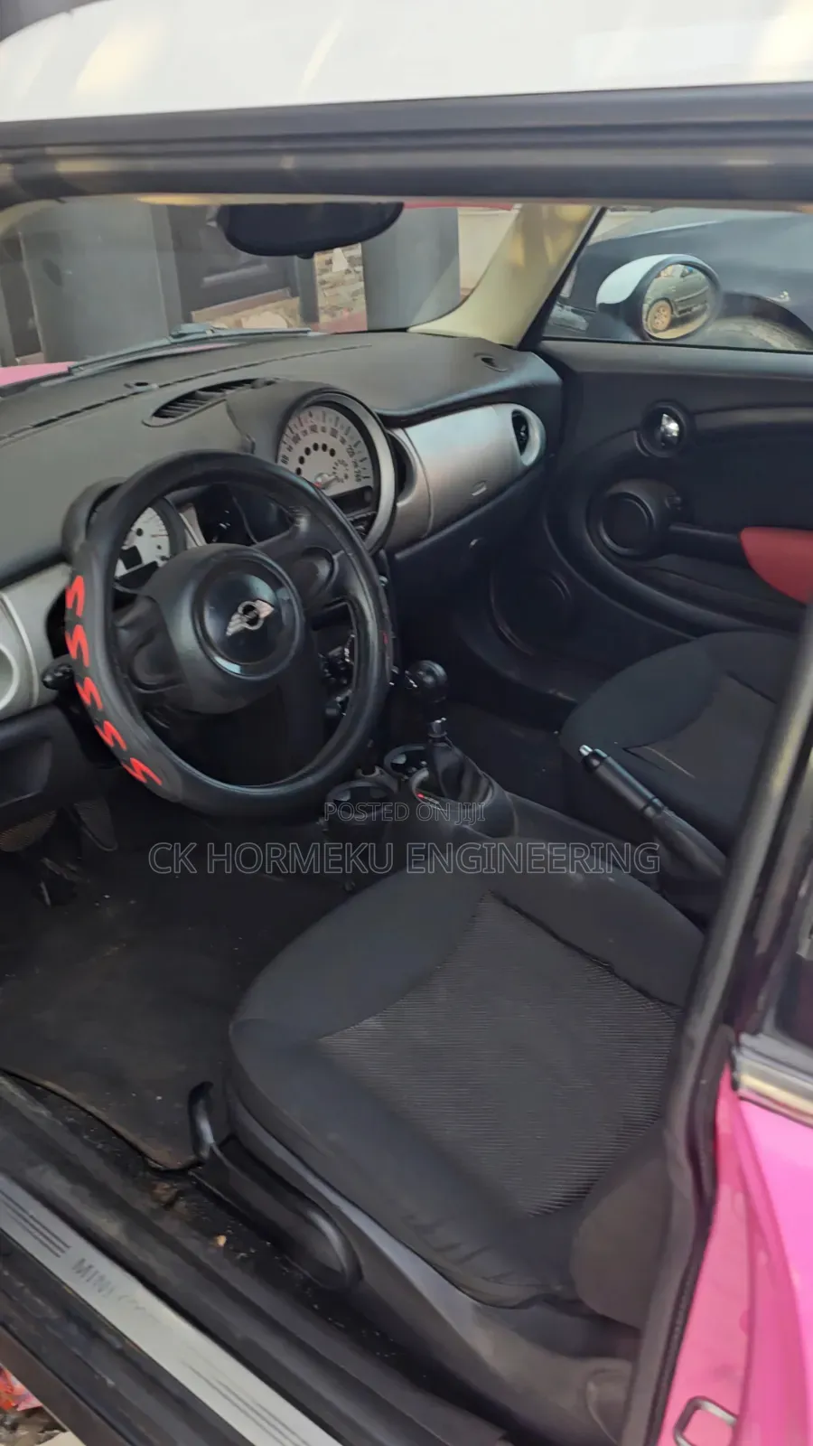 Mini Cooper 2012 Pink