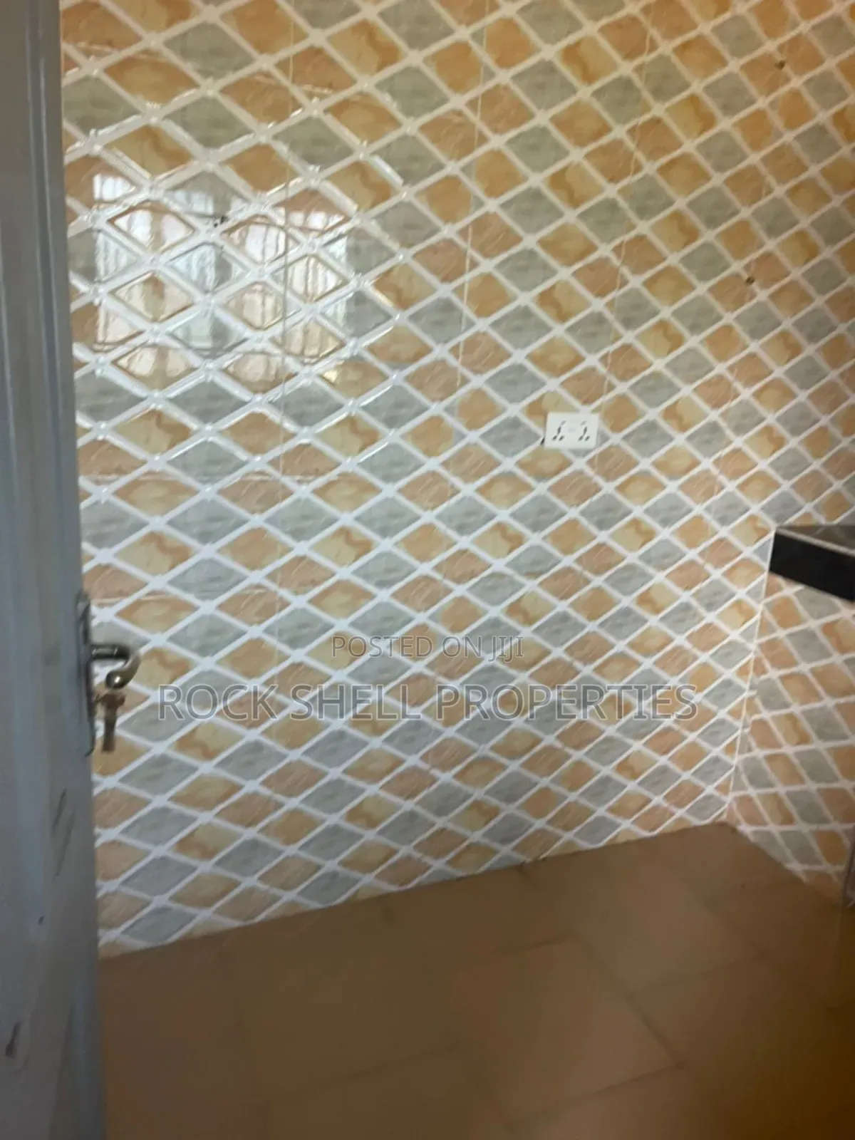1bdrm Apartment in Rock-Shell, Pure Water for rent