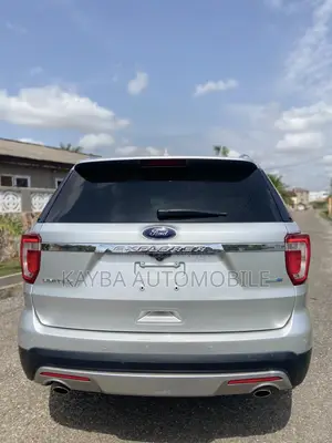 Ford Explorer 2017 Silver