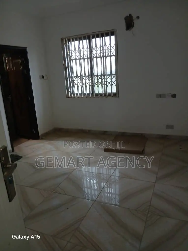 Furnished 4bdrm Apartment in Kwabenya Abuom for sale