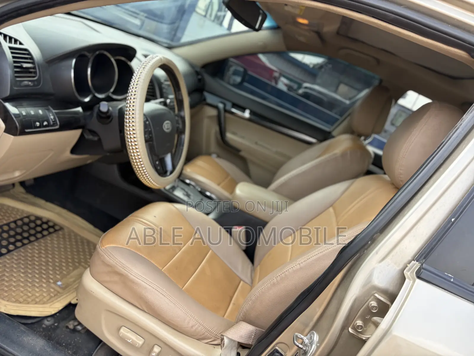 Kia Sorento 3.3 V6 2010 Gold