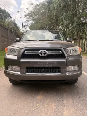 Toyota 4-Runner Limited 4WD 2011 Gray