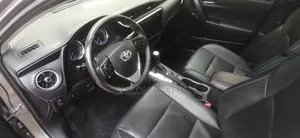 Toyota Corolla XSE 4dr Sedan (1.8L 4cyl CVT) 2017 Burgundy