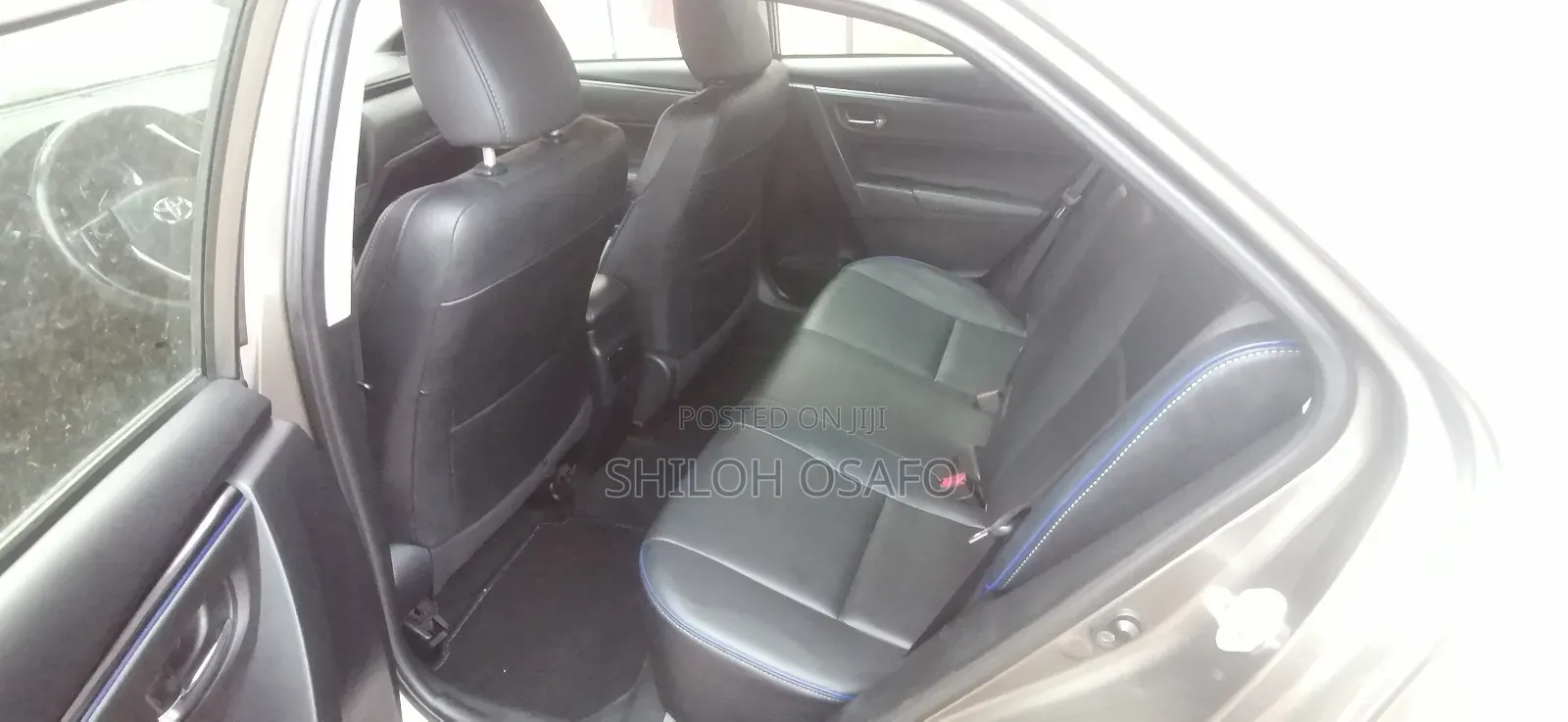 Toyota Corolla XSE 4dr Sedan (1.8L 4cyl CVT) 2017 Burgundy