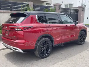Mitsubishi Outlander SEL Black Edition 2023 Red