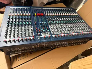 Soundcraft Lx9 24channels Professional Mixer