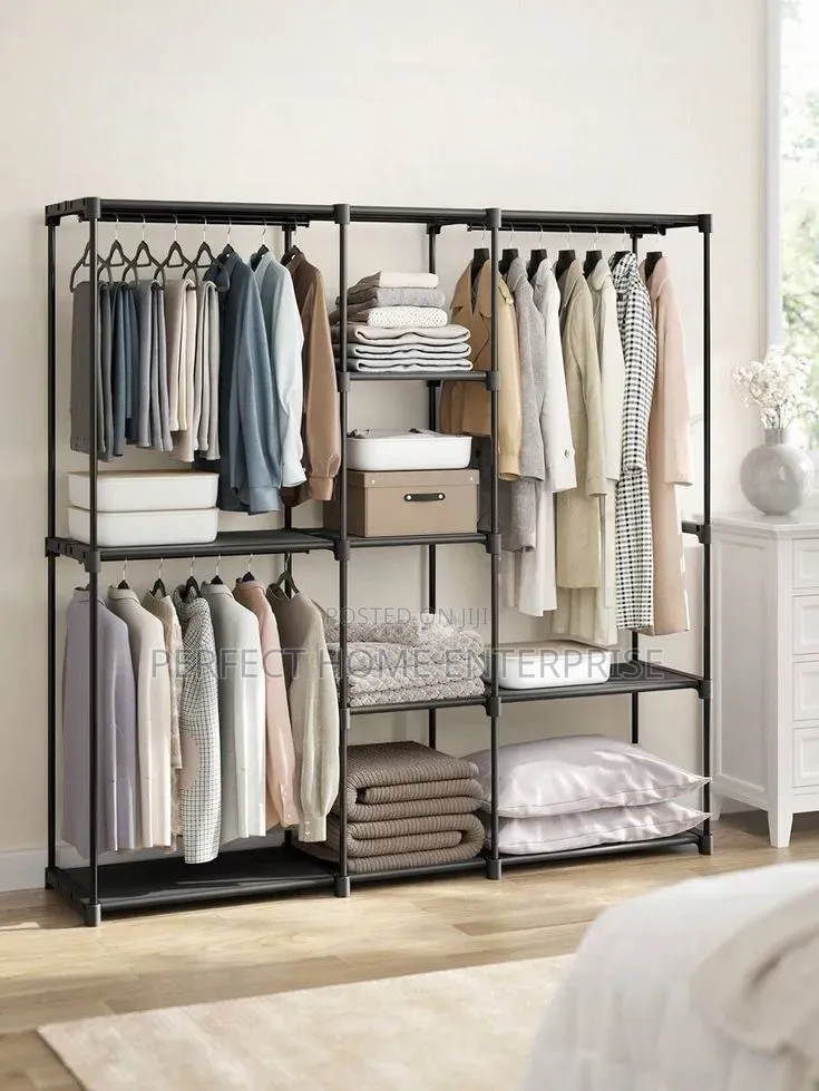 Four Sided Clothes Hanger