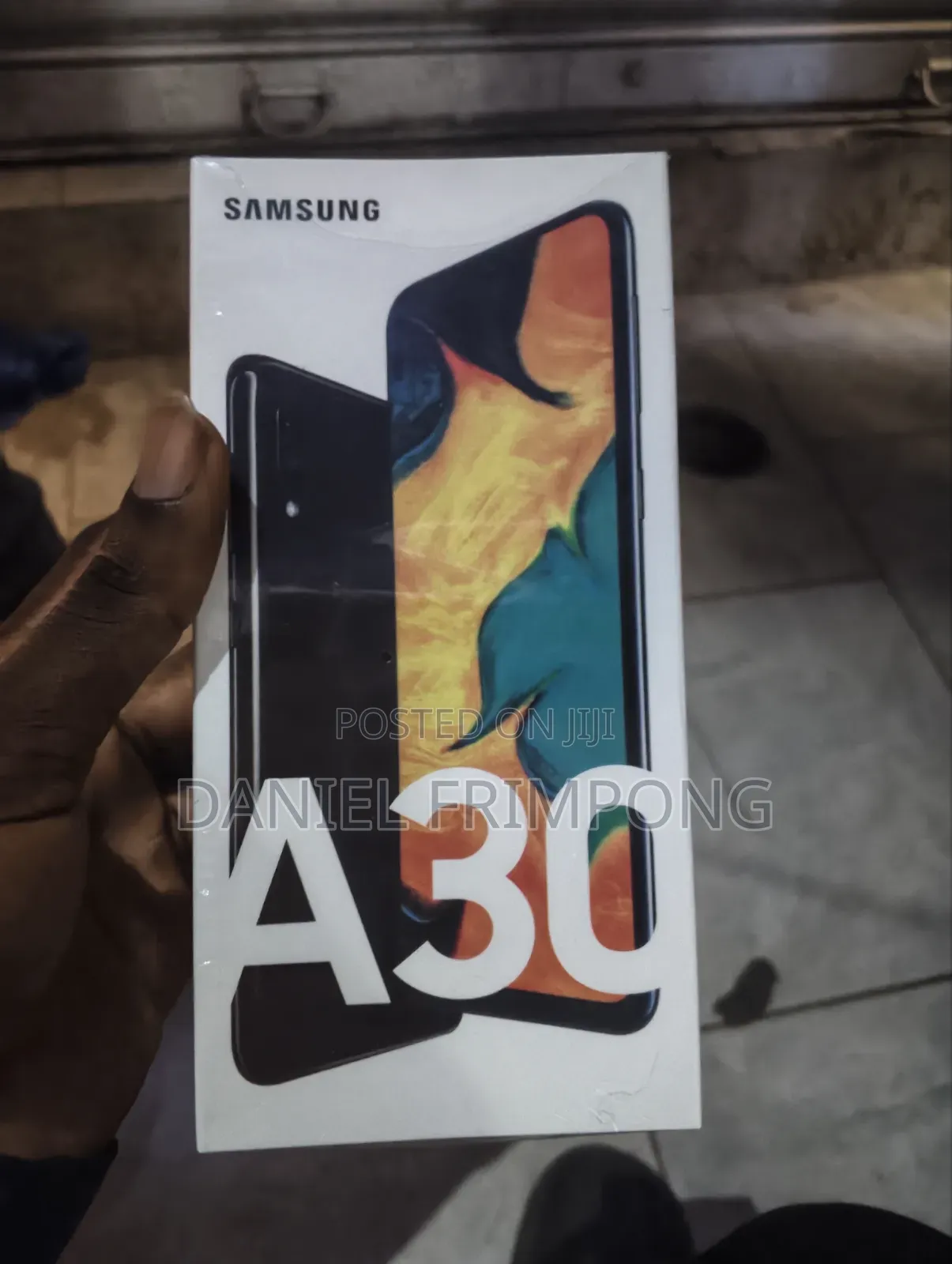 New Samsung Galaxy A30 64 GB Black