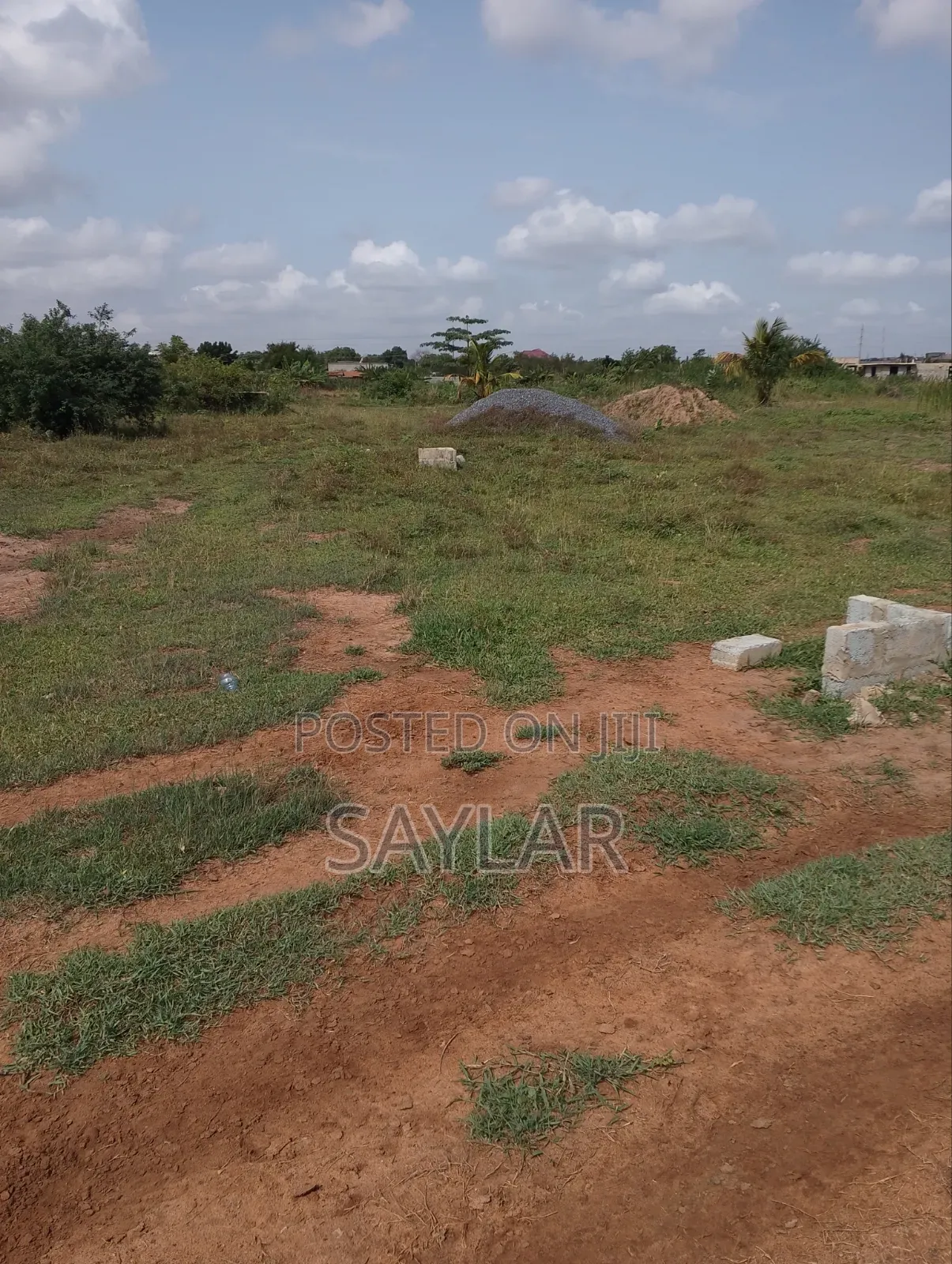 About 4 Acres at Already Developed Area Agyemaado/Afienya for Hot Sale