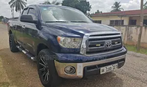 Toyota Tundra Double Cab 4x4 5.7L V8 2013 Blue