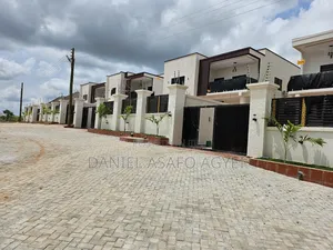 4bdrm House in Kumasi Metropolitan for sale