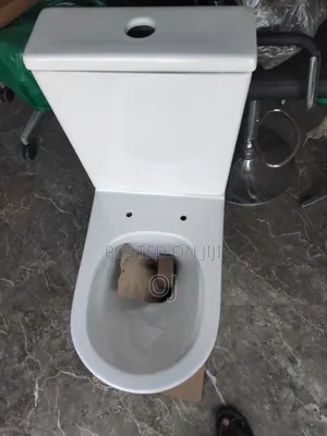 Harbour Close Coupled Toilet, Cistern Seat