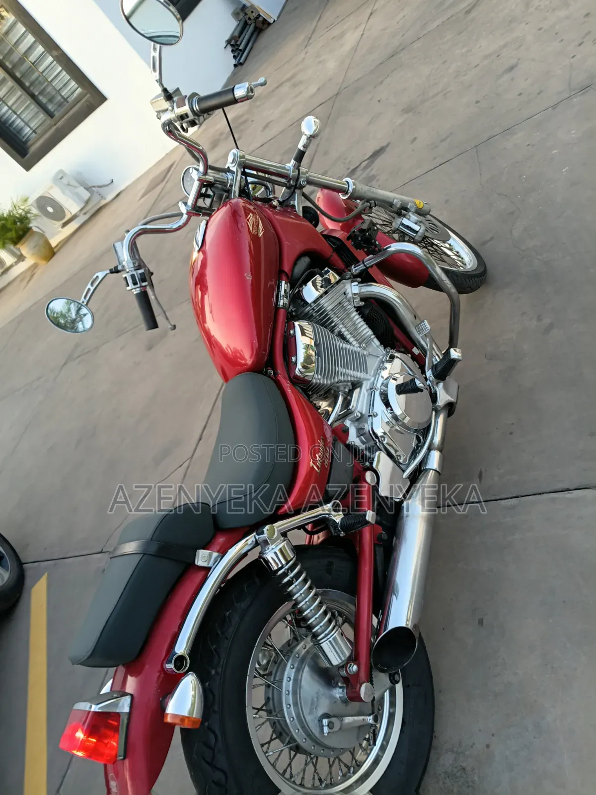 Suzuki Intruder 2013 Red