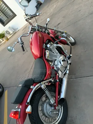 Suzuki Intruder 2013 Red
