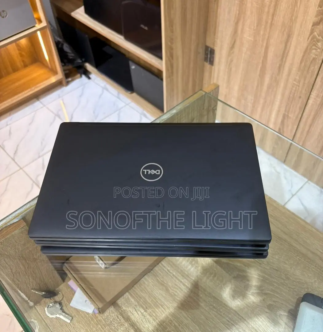 New Laptop Dell Latitude 7490 16GB Intel Core i7 SSD 256GB