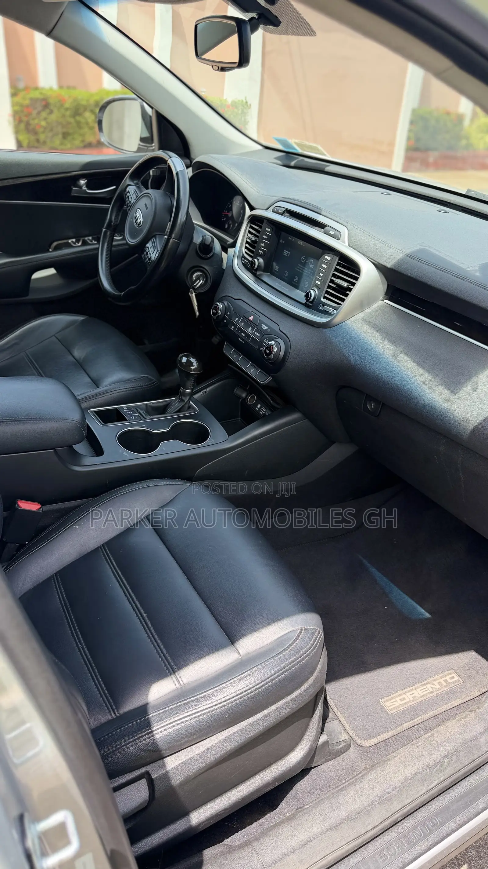 Kia Sorento 2018 Silver
