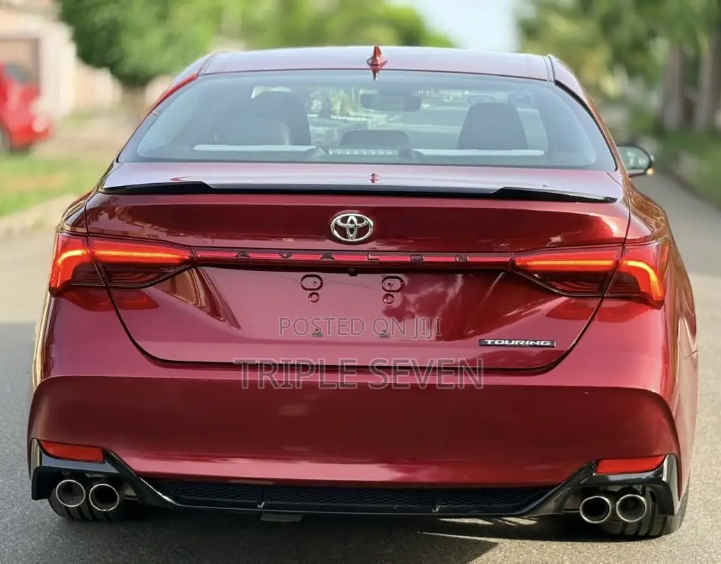 Toyota Avalon Touring FWD Sedan (3.5L V6 8A) 2019 Red