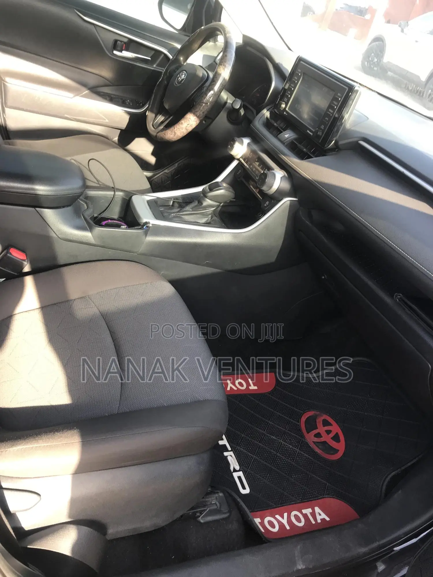 Toyota RAV4 LE 2022 Black