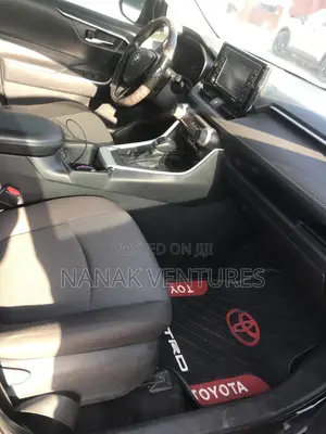 Toyota RAV4 LE 2022 Black