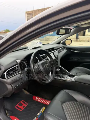 Toyota Camry 2018 Gray