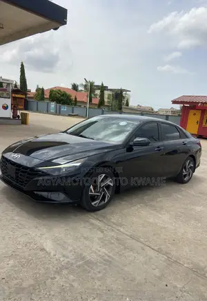 Hyundai Elantra 2022 Black