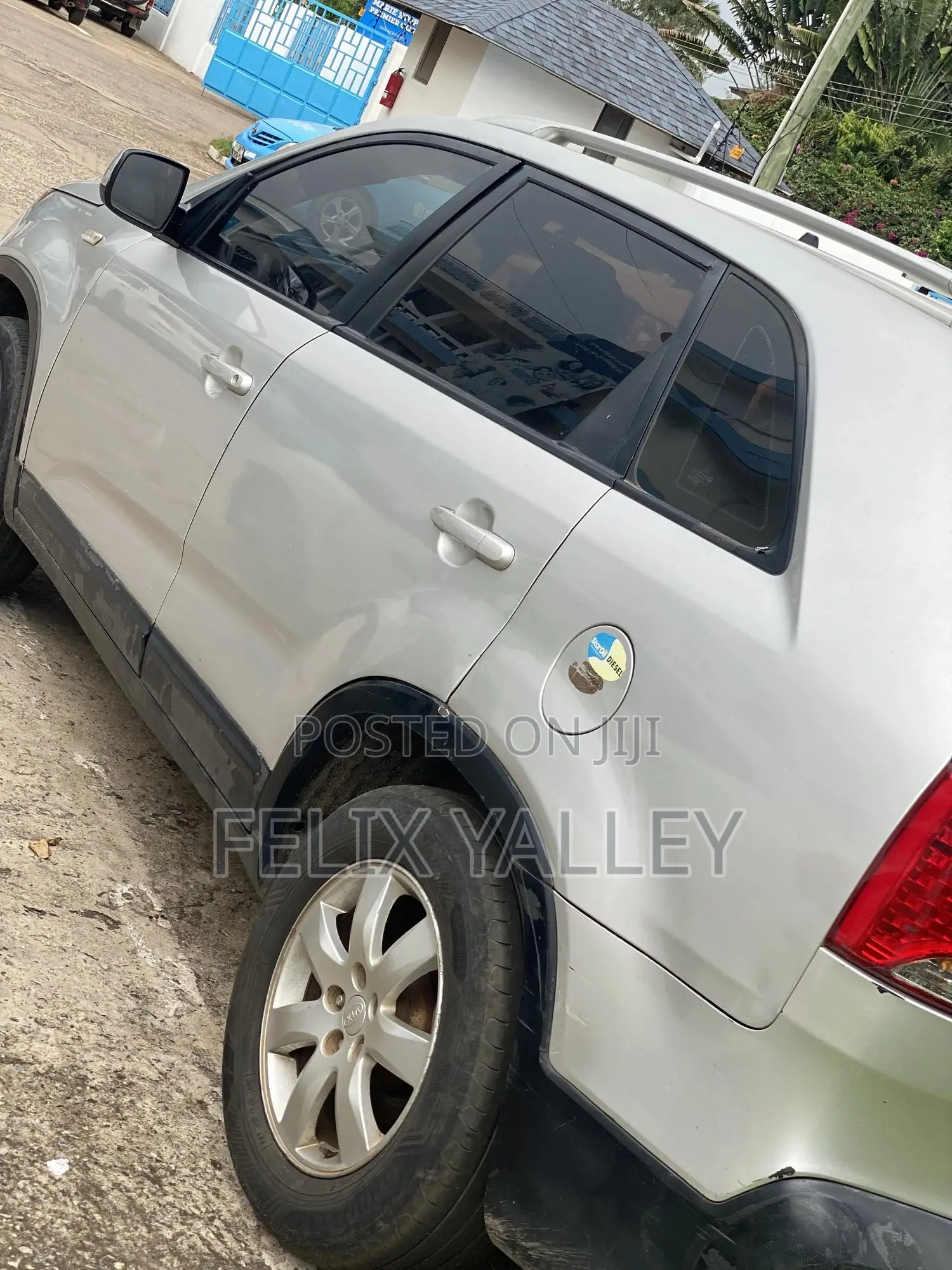 Kia Sorento 2010 Silver