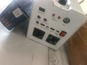 Sparkle 300w Rechargeable Power Station With Solar Panel