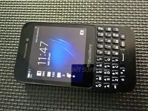 BlackBerry Q5 8 GB Black