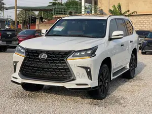 Lexus LX 570 (5 seats) AWD 2021 White