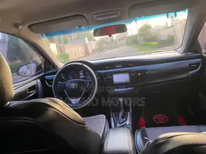 Toyota Corolla 2016 Red