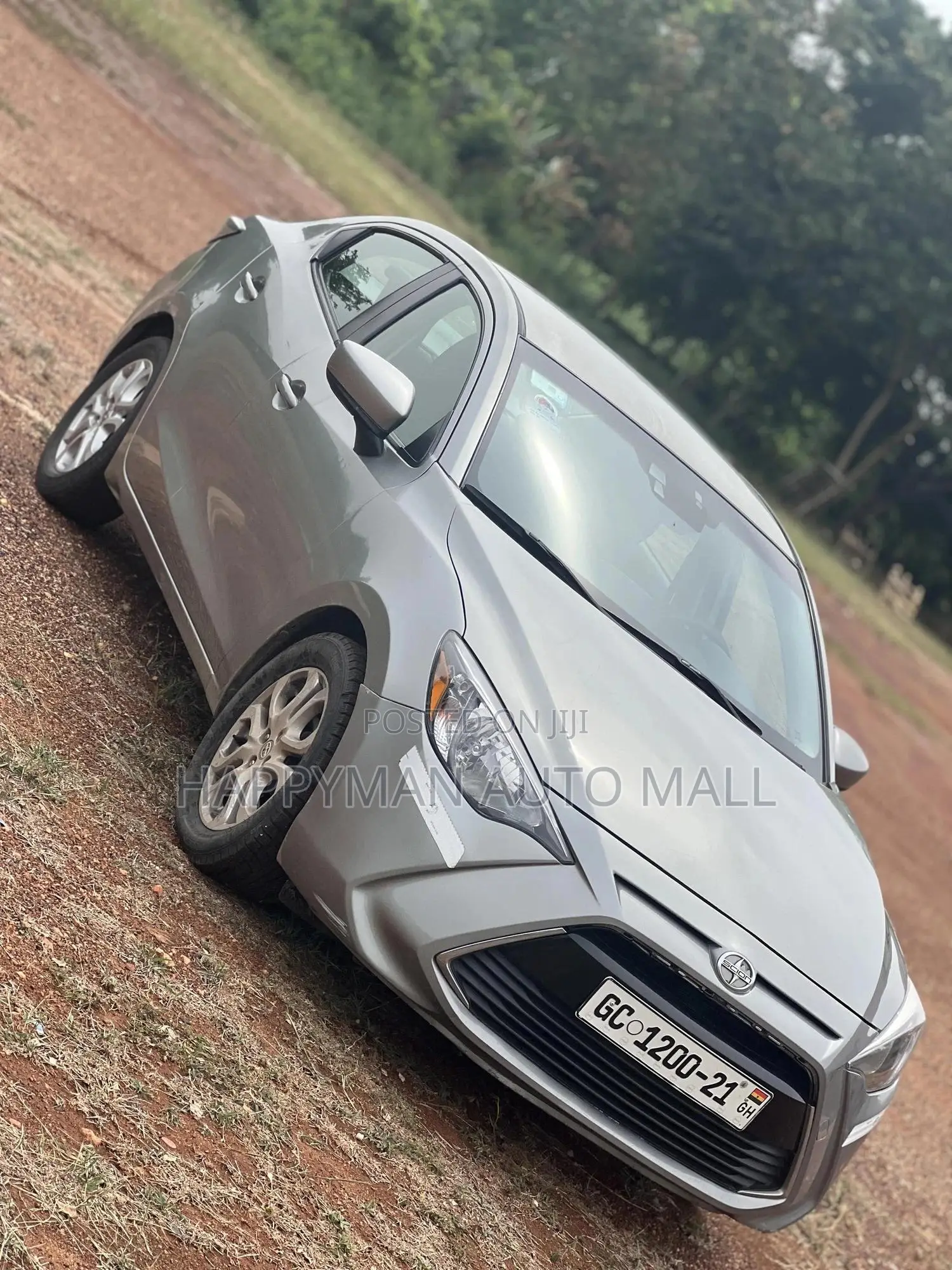 Scion iA Base 2016 Silver
