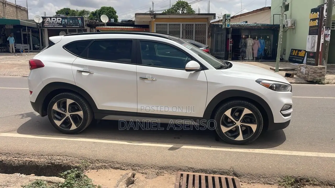 Hyundai Tucson 2017 White